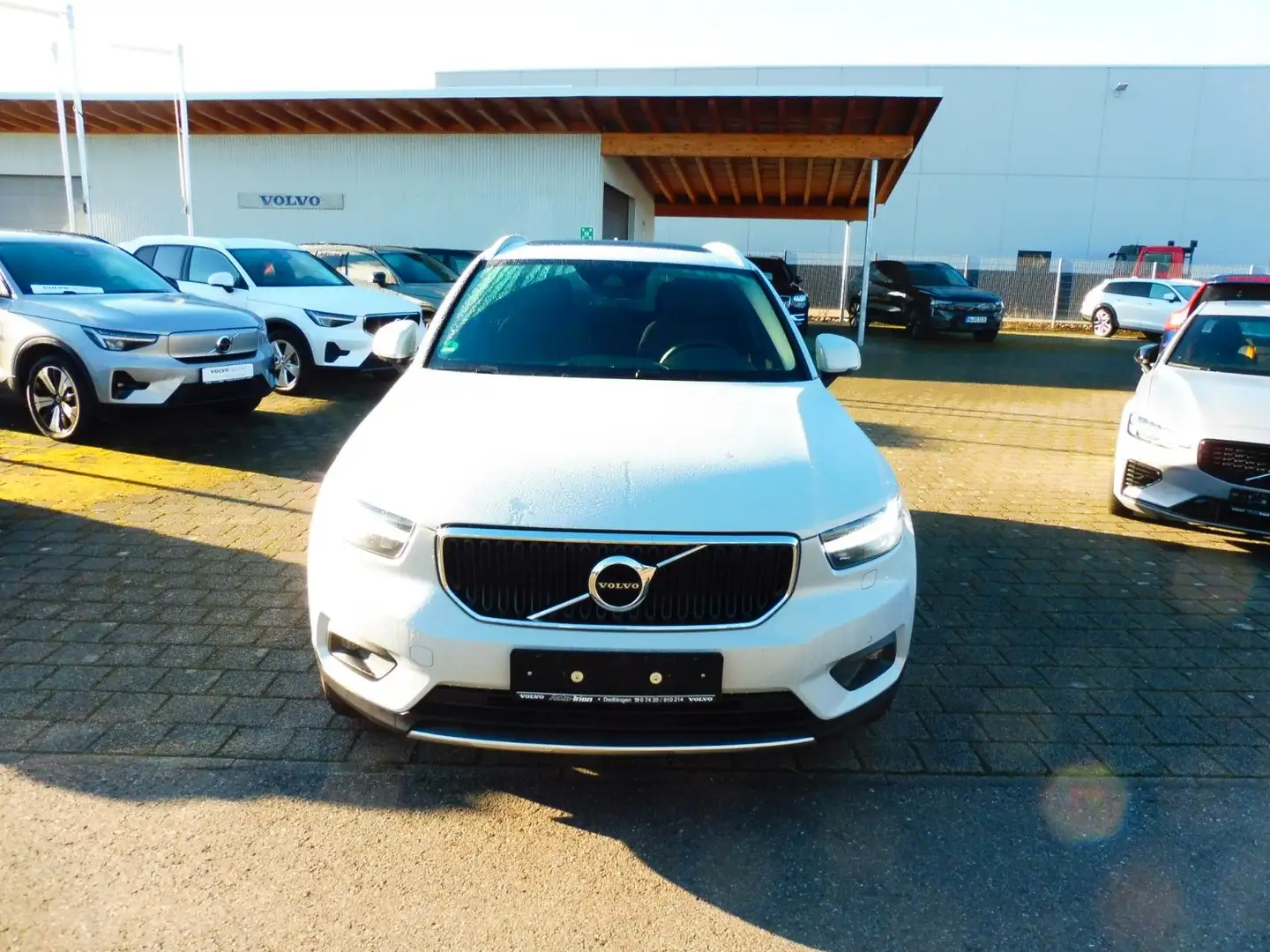 Volvo XC40 T3 Momentum Pro 2WD Argent - 2