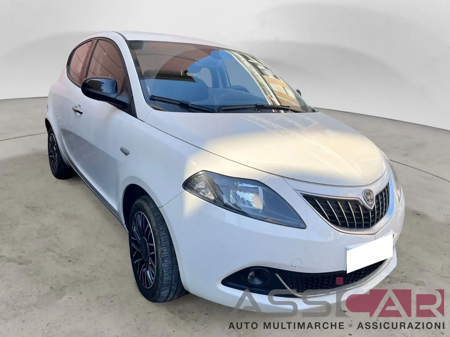 Lancia Ypsilon 1.0 FireFly 5 porte S&S Hybrid Platino Blanc - 1