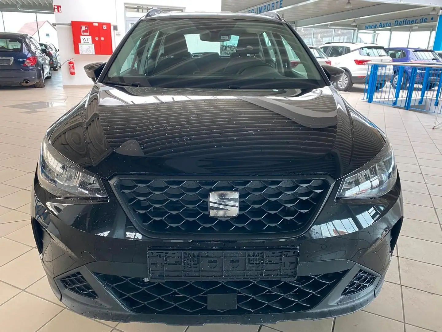 SEAT Arona TSi Style/ALU/DAB/SZHZG/PDC Zwart - 2