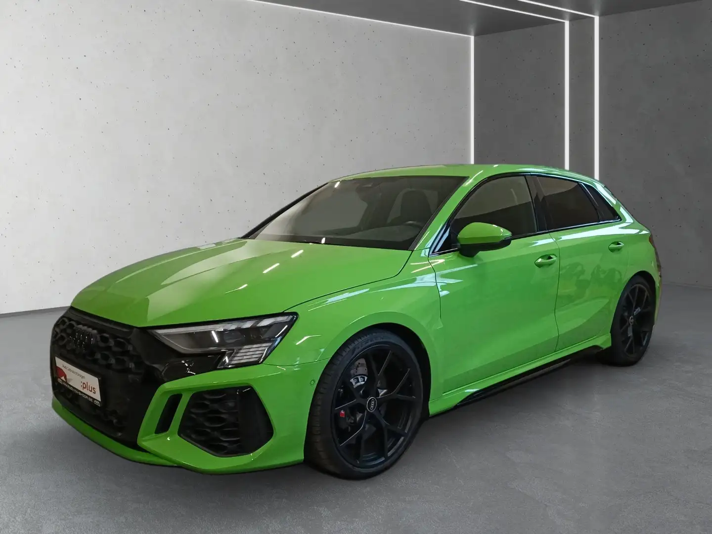 Audi RS3 Sportback TFSI quattro S tronic Matrix*Leder*opt.s Grün - 2