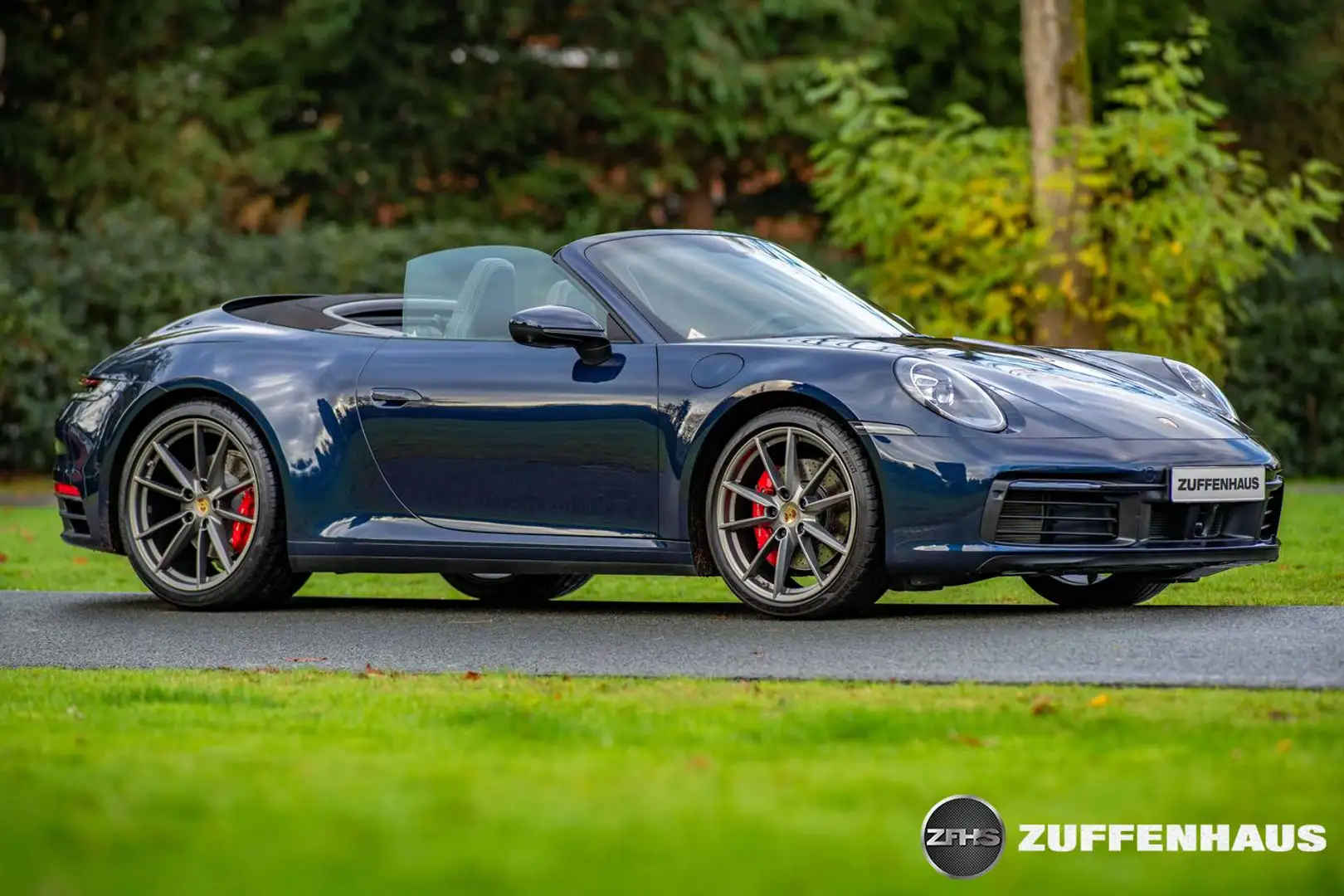 Porsche 992 Cabrio 3.0 Carrera 4S Bose Chrono achterasbesturin - 1