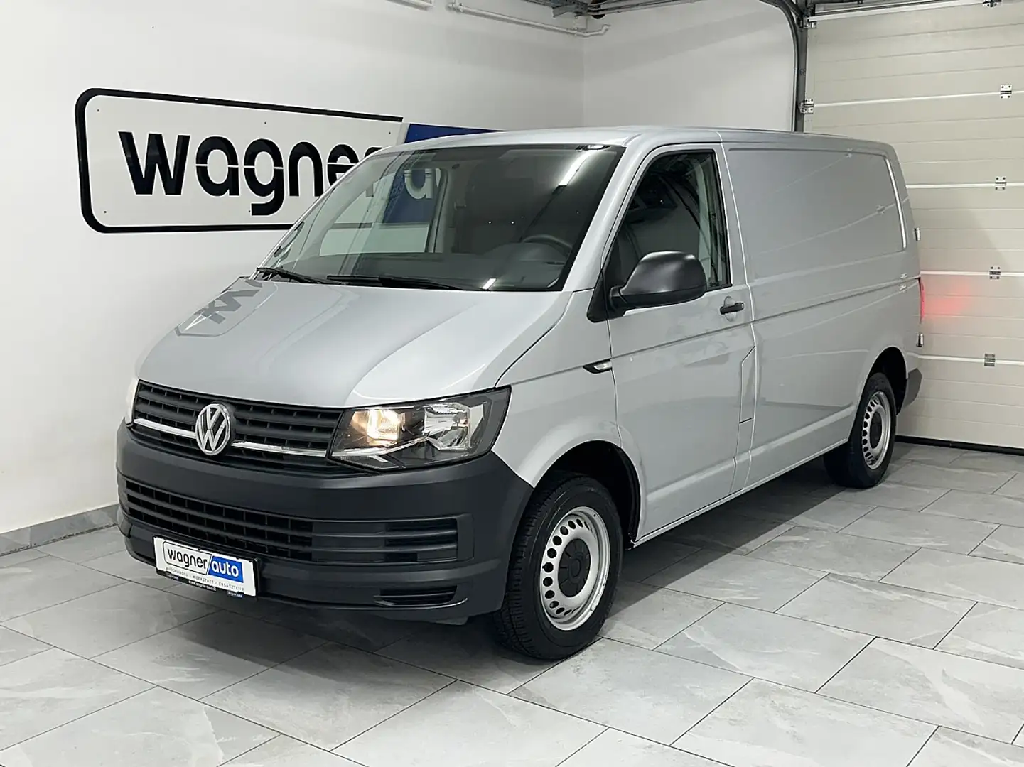 Volkswagen T6 Kastenwagen KR 2,0 TDI BMT Silber - 2