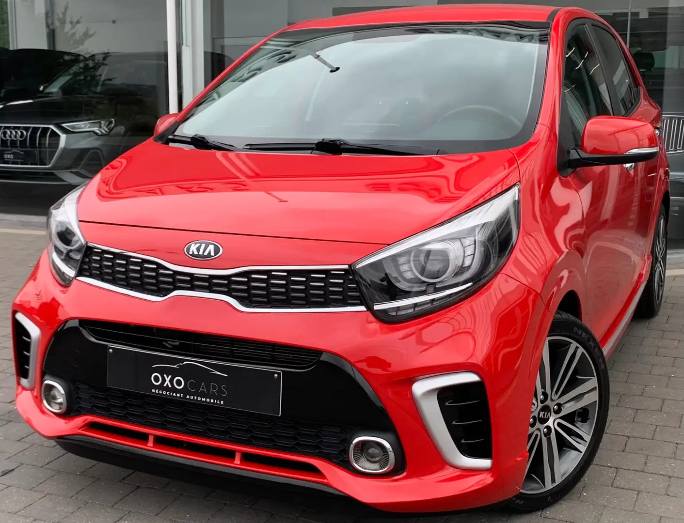 Kia Picanto 1.2i GT Line / GPS / CarPlay / Cuir / FULL OPTIONS Rouge - 1