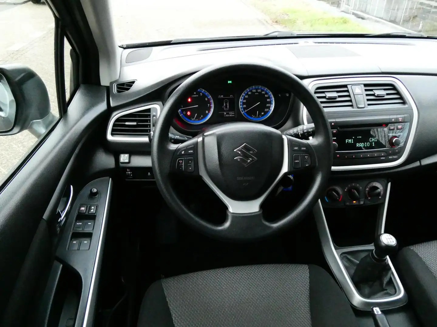 Suzuki SX4 S-Cross 1.6 Comfort 120pk LPG-G3 Airco Cruise Trekhaak 120 Grau - 2