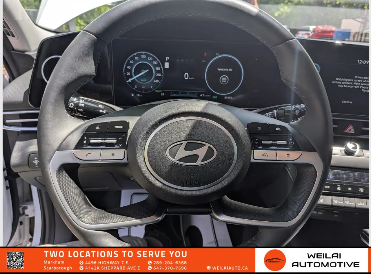 Hyundai ELANTRA fotografie Hyundai ELANTRA