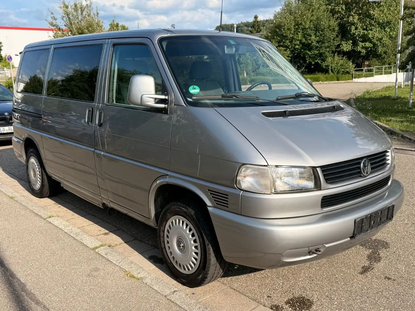 Volkswagen T4 Caravelle 2.5 Automatik Klima Rollstuhl Gri - 1