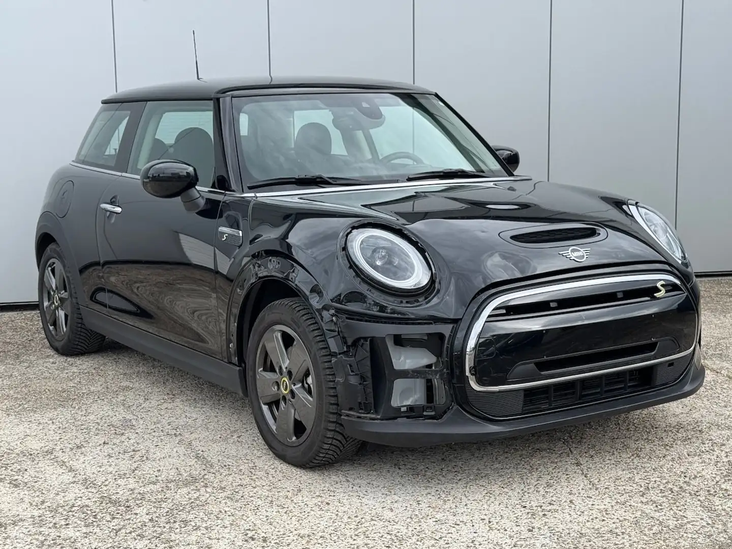 MINI Cooper SE Essential Trim *NAVI*LED*PDC* Schwarz - 2