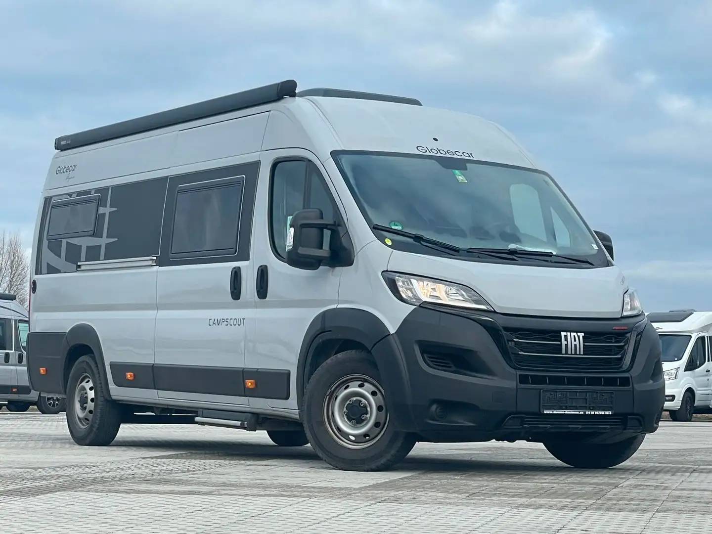 Globecar Campscout / Pössl Roadcruiser *160PS**Navi/RFK* Grau - 1