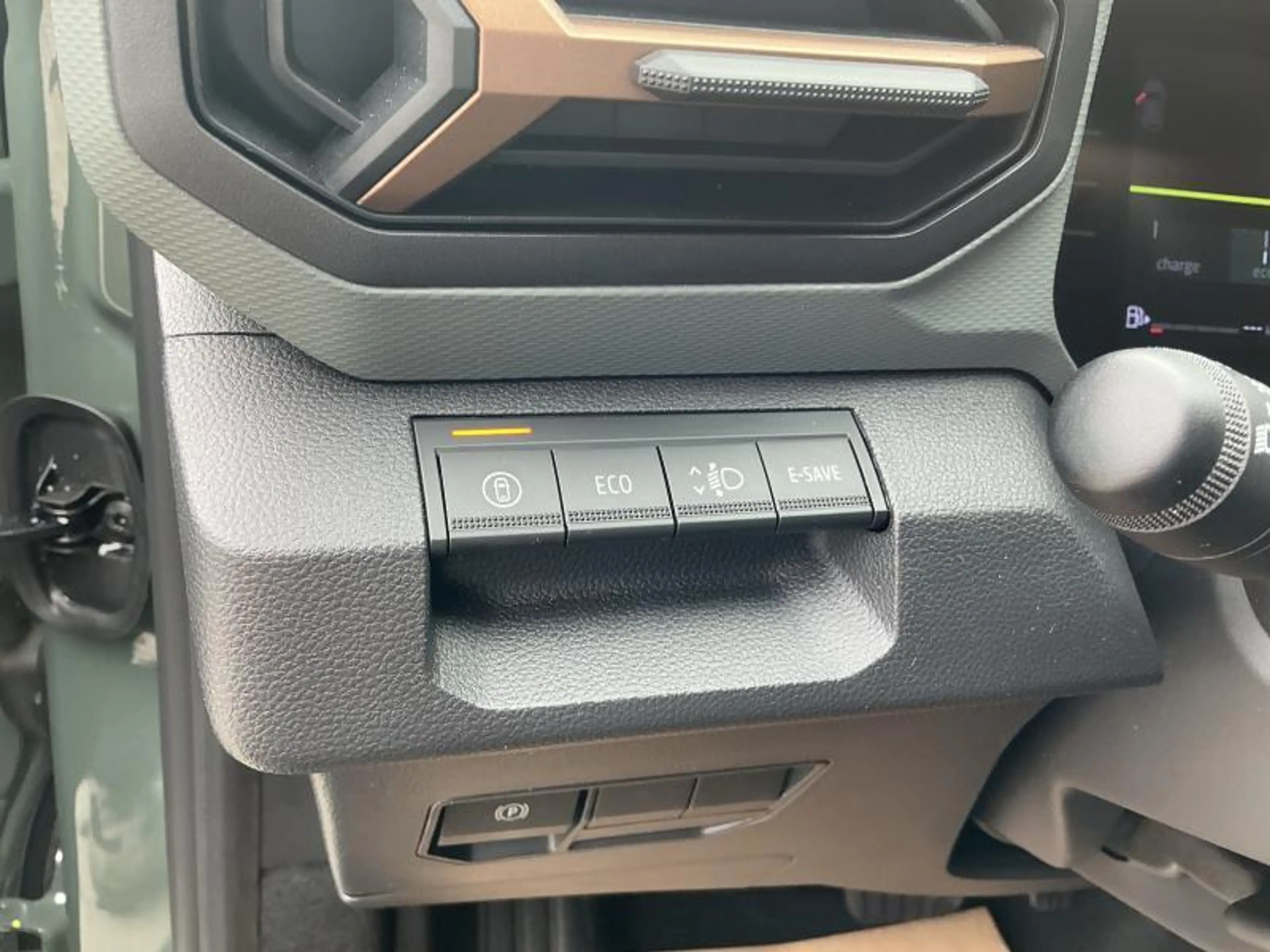 Dacia Duster III Extreme Hybride 140 — photo 15