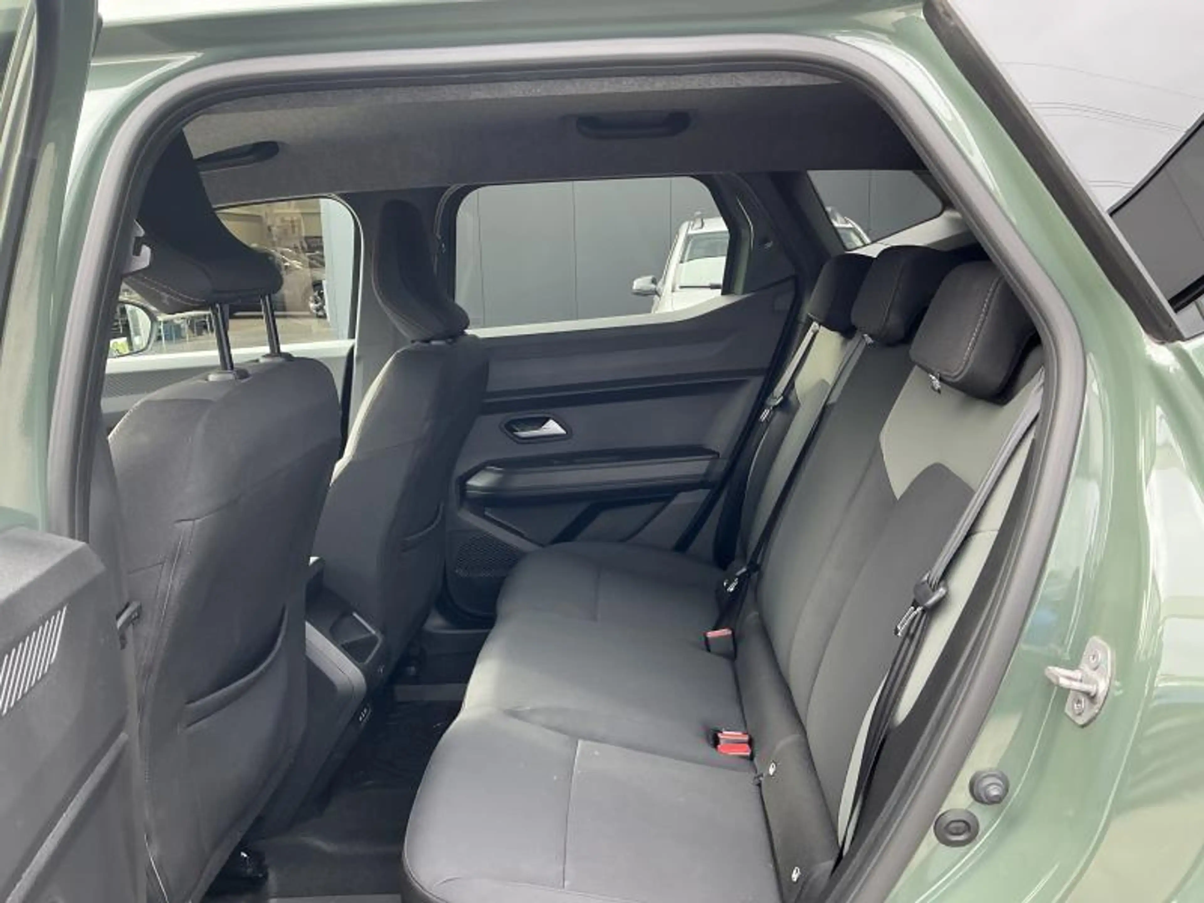 Dacia Duster III Extreme Hybride 140 — photo 13