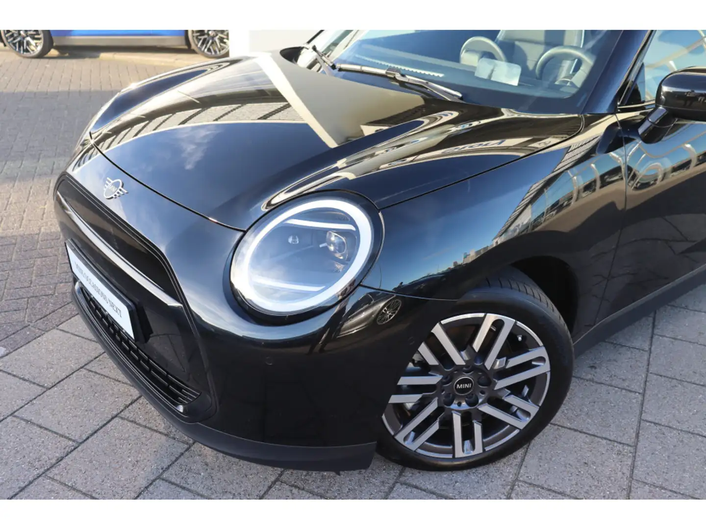 MINI Cooper E / Classic / Pakket S / 17" Parallel Spoke 2-tone Zwart - 2