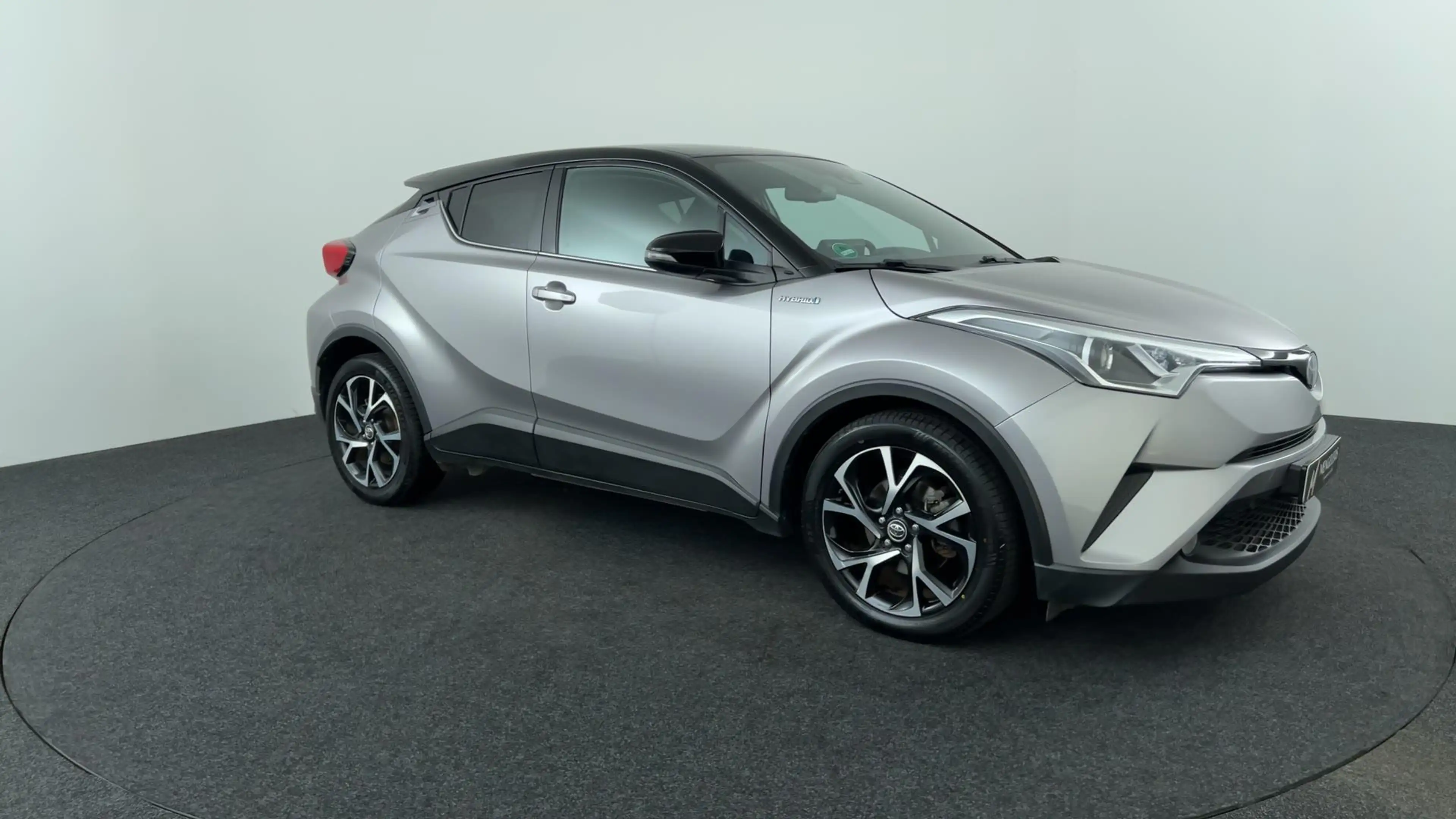 Toyota C-HR 1.8 Hybrid Bi-Tone — photo 7