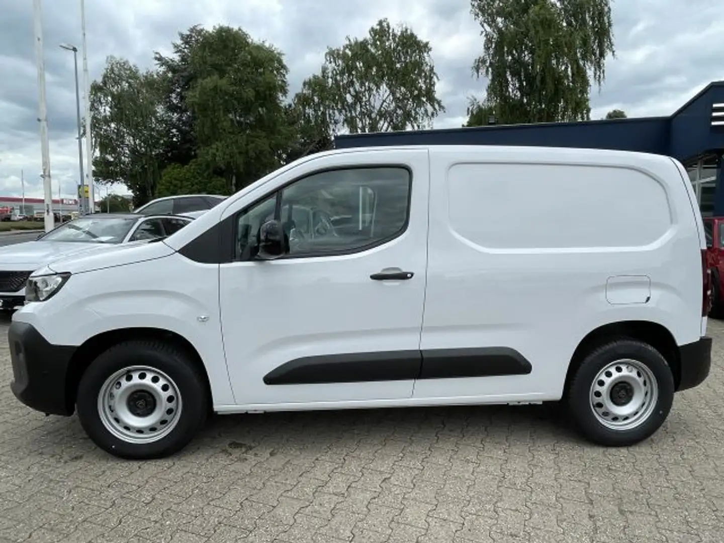 Peugeot BlueHDi 130 L1 EHZ Blanco - 2
