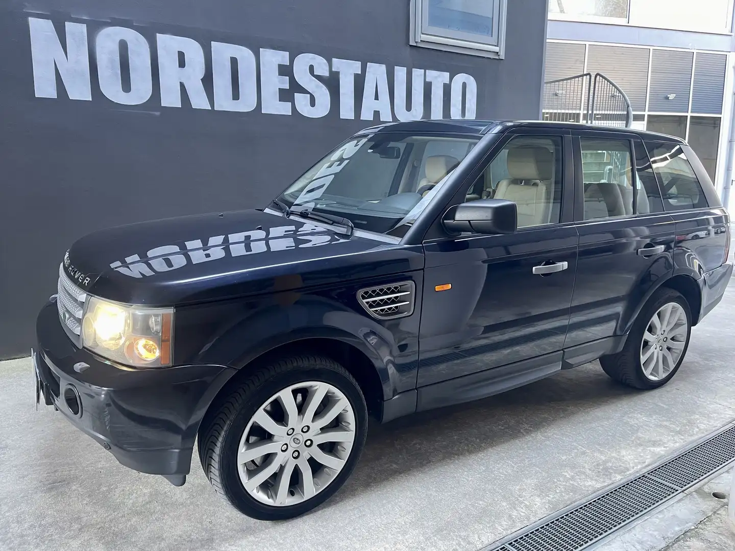 Land Rover Range Rover Sport 3.6 TDV8 HSE LAUNCH EDITION AUOTM. KM Originali Negru - 1