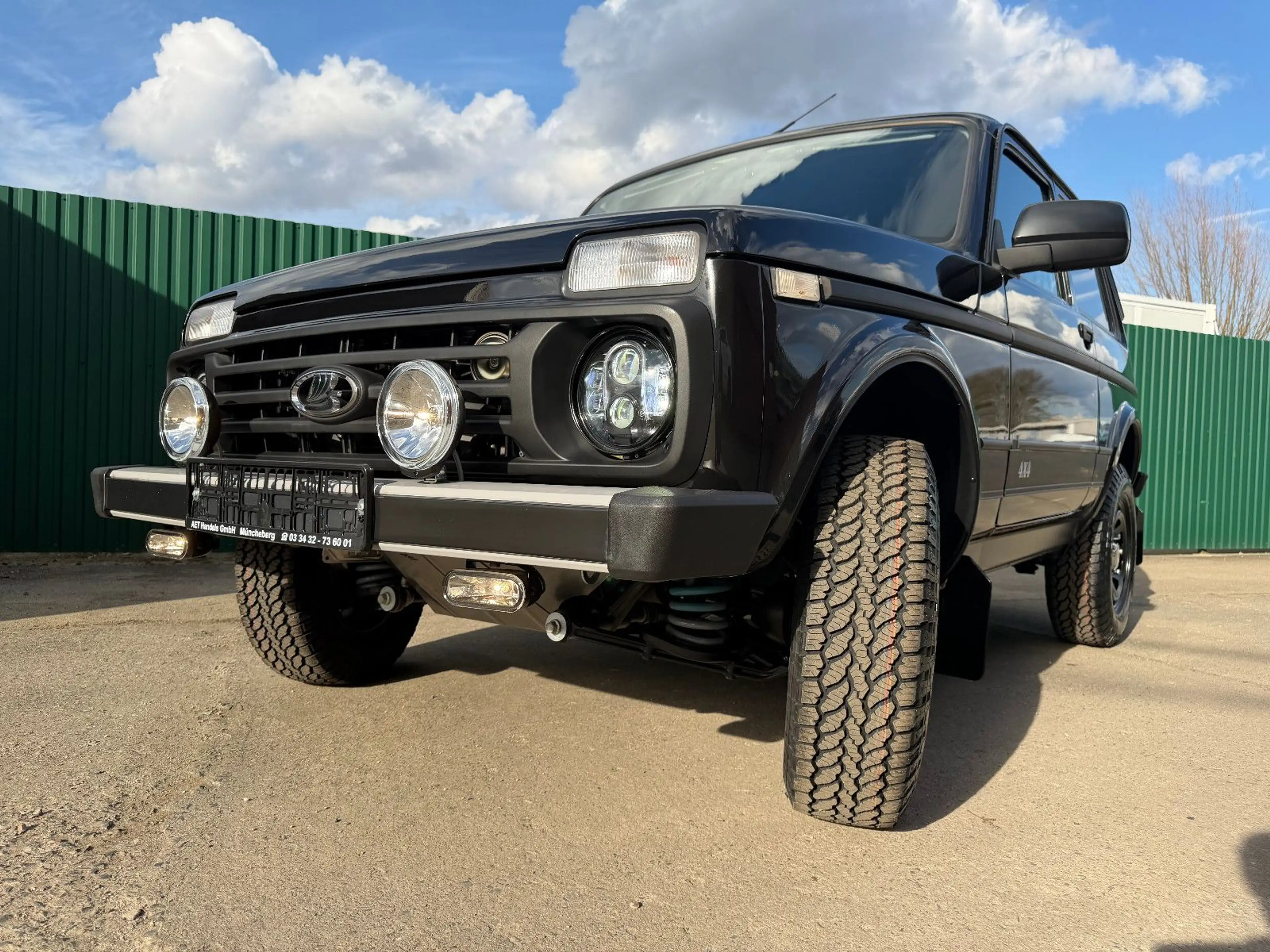 Lada Niva LEGEND "PREMIUM PLUS"! !NEUE VIP-AUSSTATT.! — photo 3