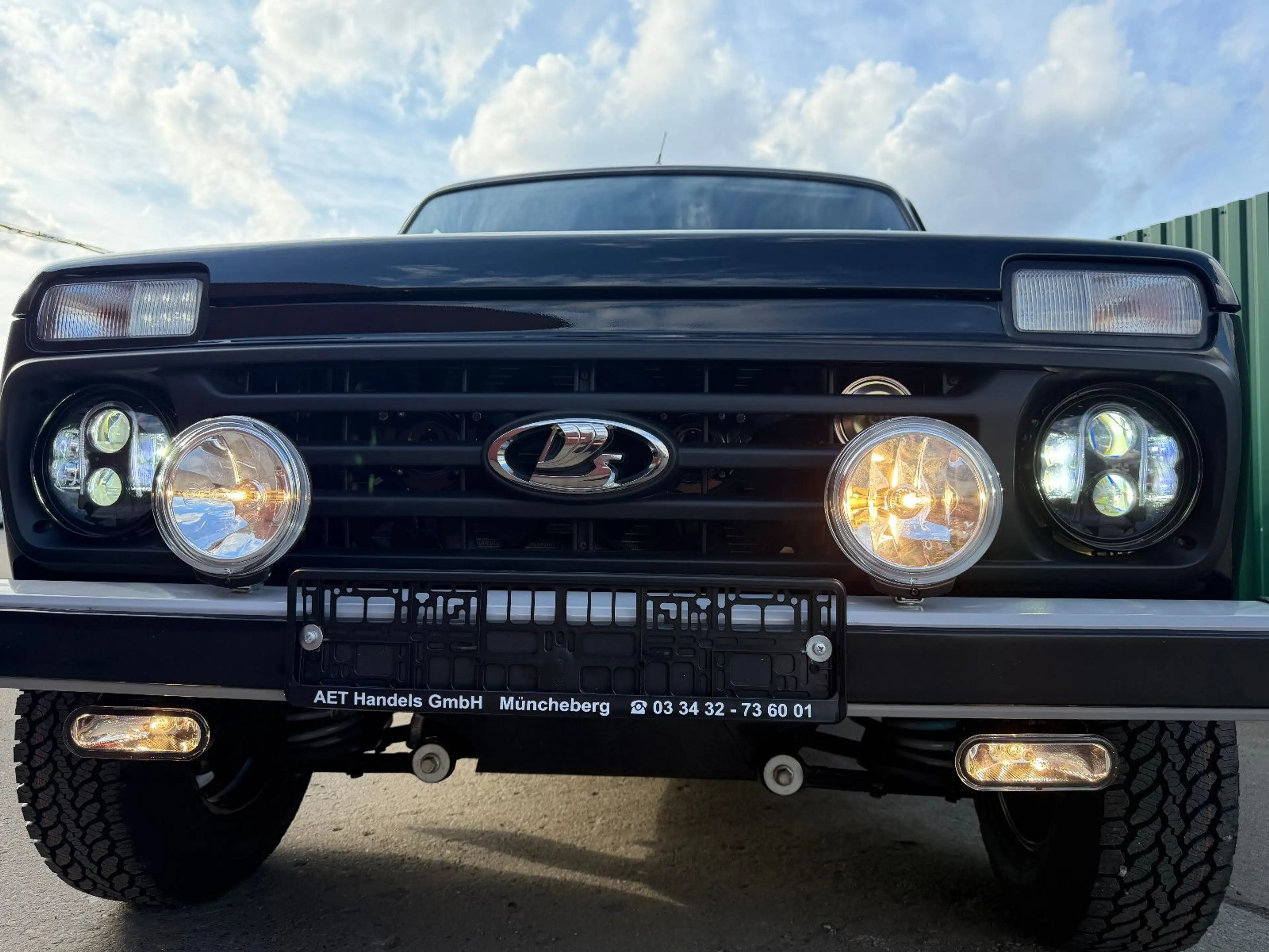 Lada Niva LEGEND "PREMIUM PLUS"! !NEUE VIP-AUSSTATT.! — photo 2