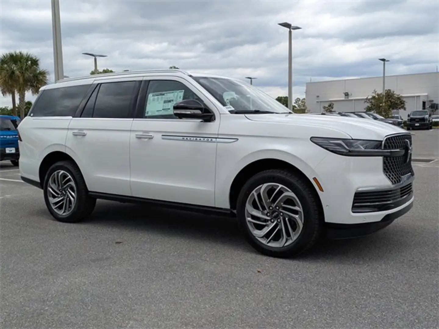 Lincoln Navigator Todoterreno Automático de 5 Puertas Weiß - 1