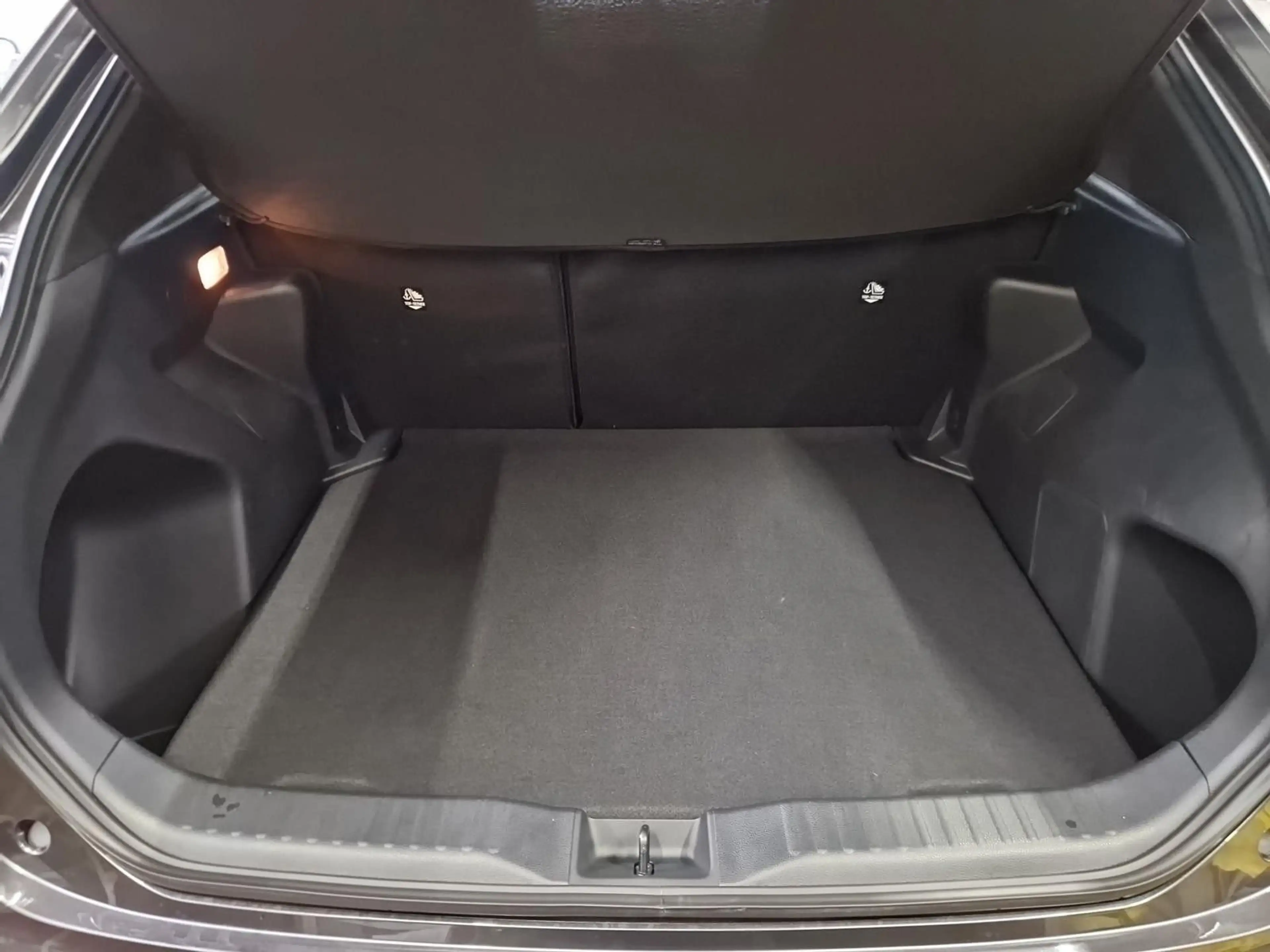 Toyota Yaris Cross Hybrid FWD Teamplayer +Safety- & Win — photo 15