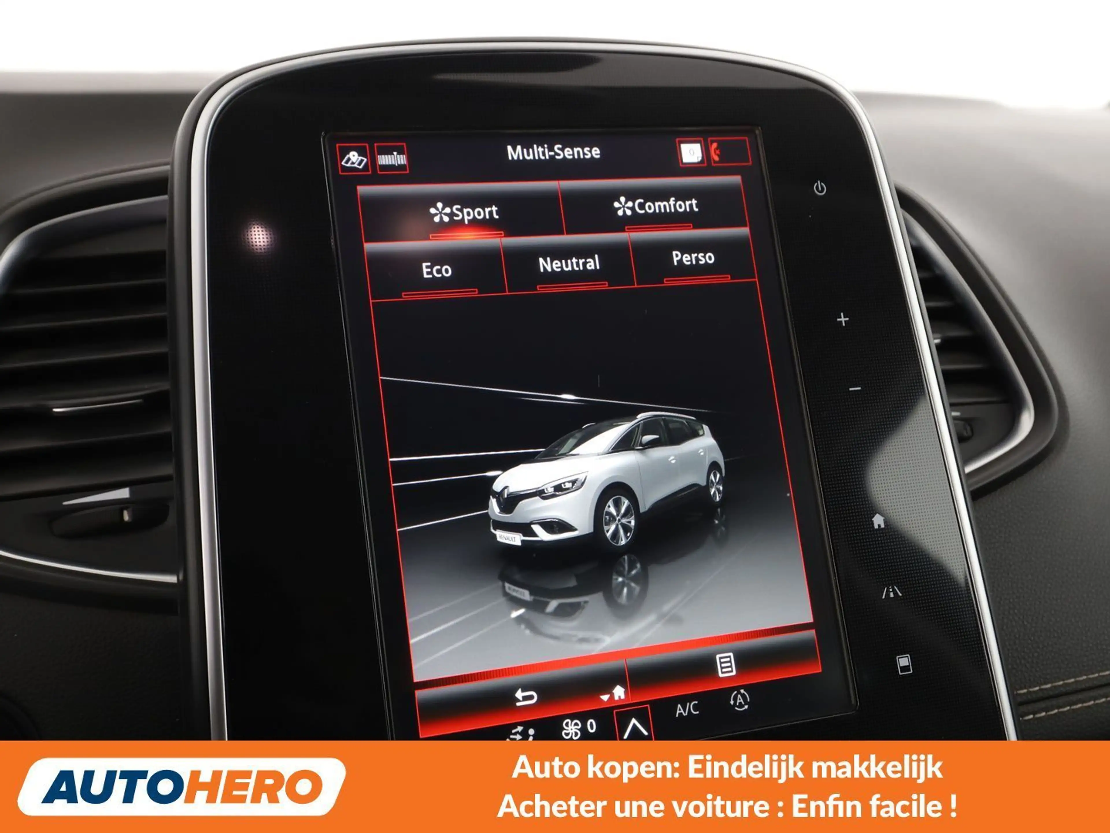 Renault Grand Scenic 1.5 dCi Energy BOSE-Edition — photo 12