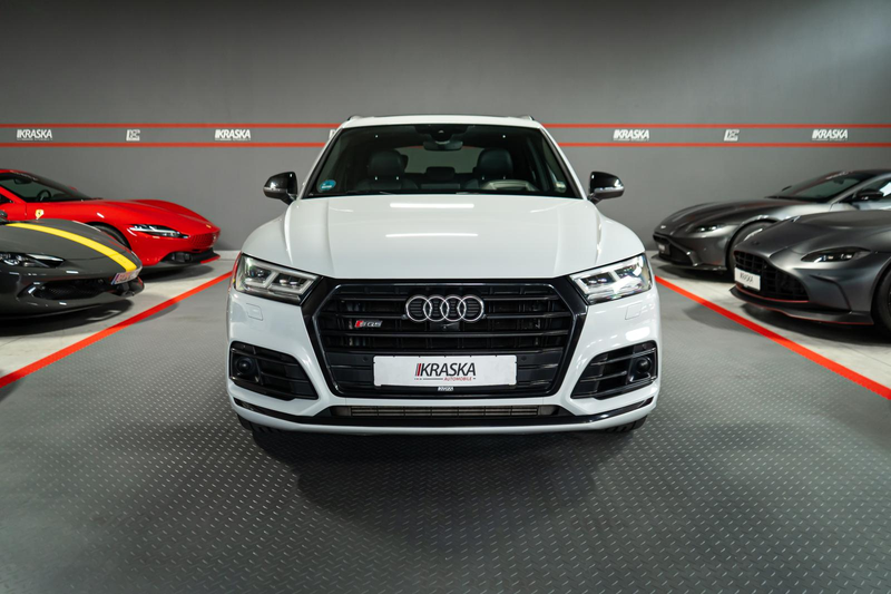 Audi SQ5 3.0 V6 TDI quattro AHK SHZ HUD B&O PANO STHZ — photo 4
