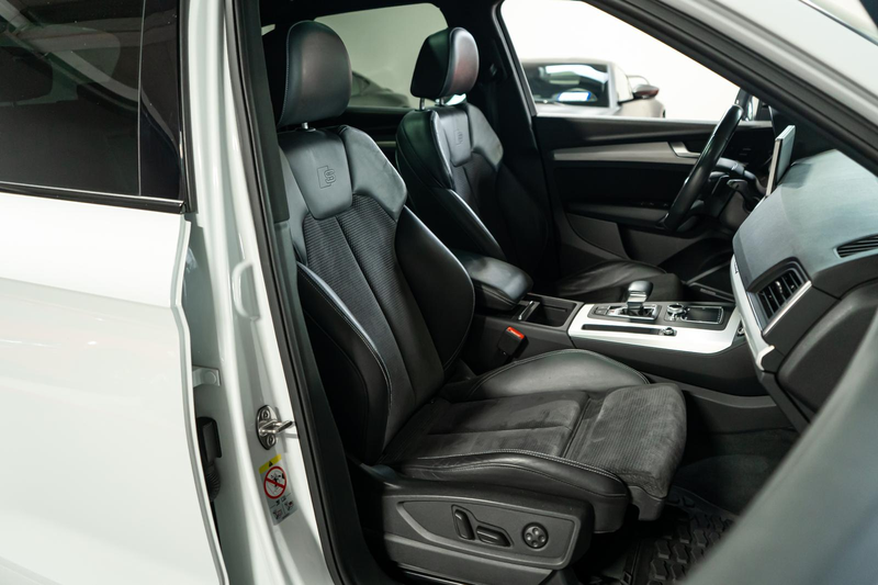 Audi SQ5 3.0 V6 TDI quattro AHK SHZ HUD B&O PANO STHZ — photo 12