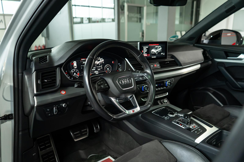 Audi SQ5 3.0 V6 TDI quattro AHK SHZ HUD B&O PANO STHZ — photo 9