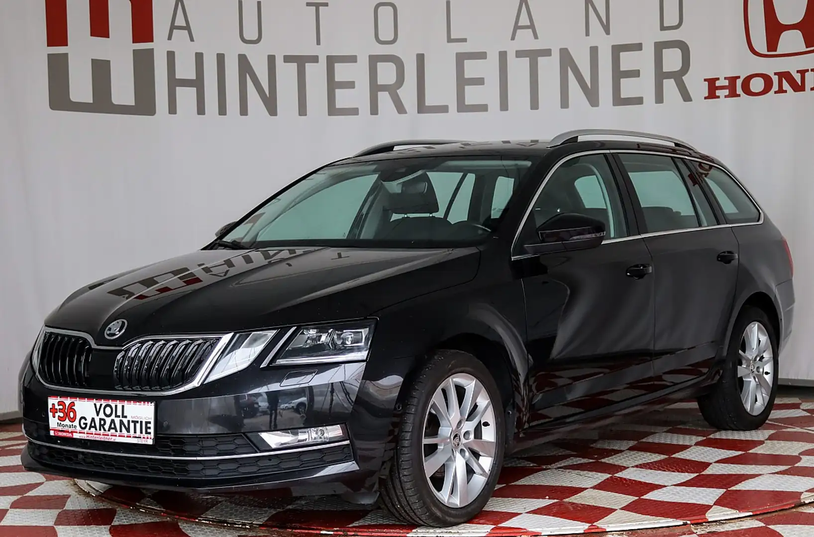 Skoda Octavia TDI Style Limited LED KAMERA NAVI WINTERPAKET Schwarz - 1