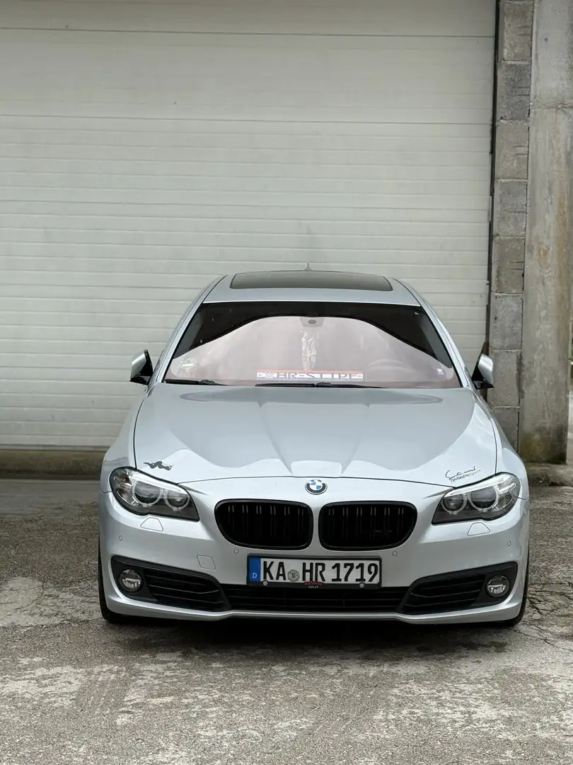 BMW 530 530d Touring Sport-Aut. - 1