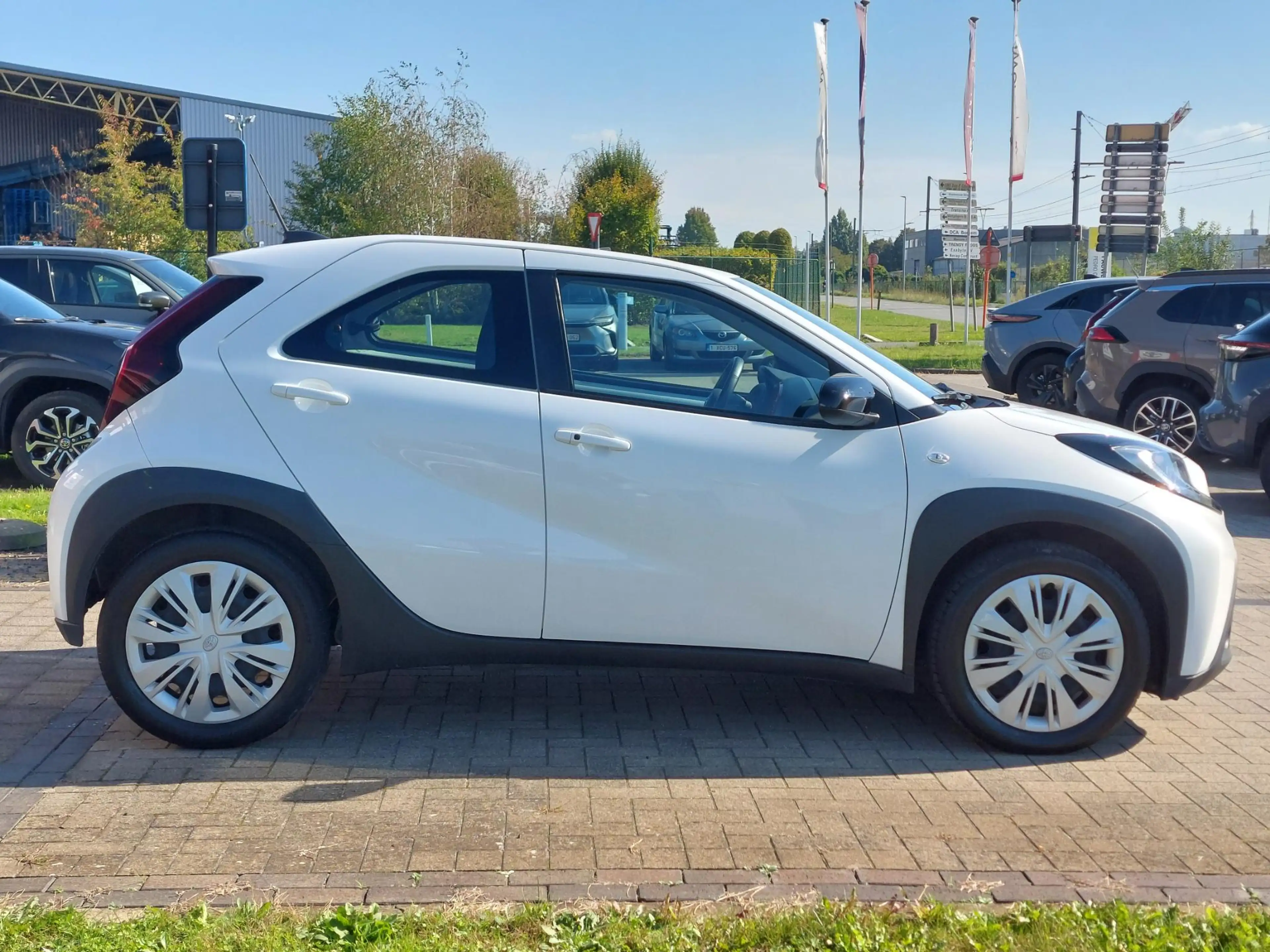 Toyota Aygo X 1.0 VVT-i Play CVT — photo 5