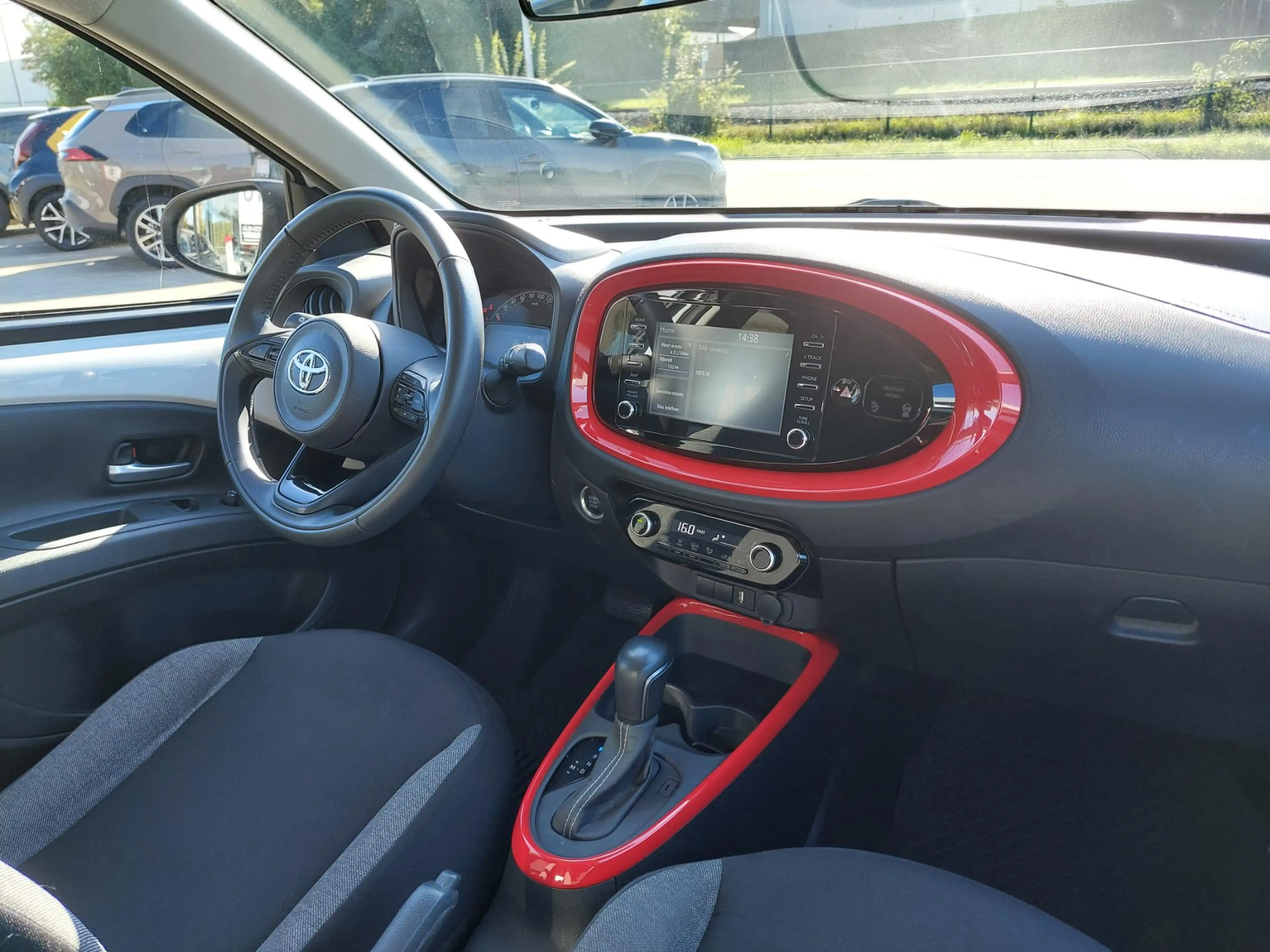 Toyota Aygo X 1.0 VVT-i Play CVT — photo 15