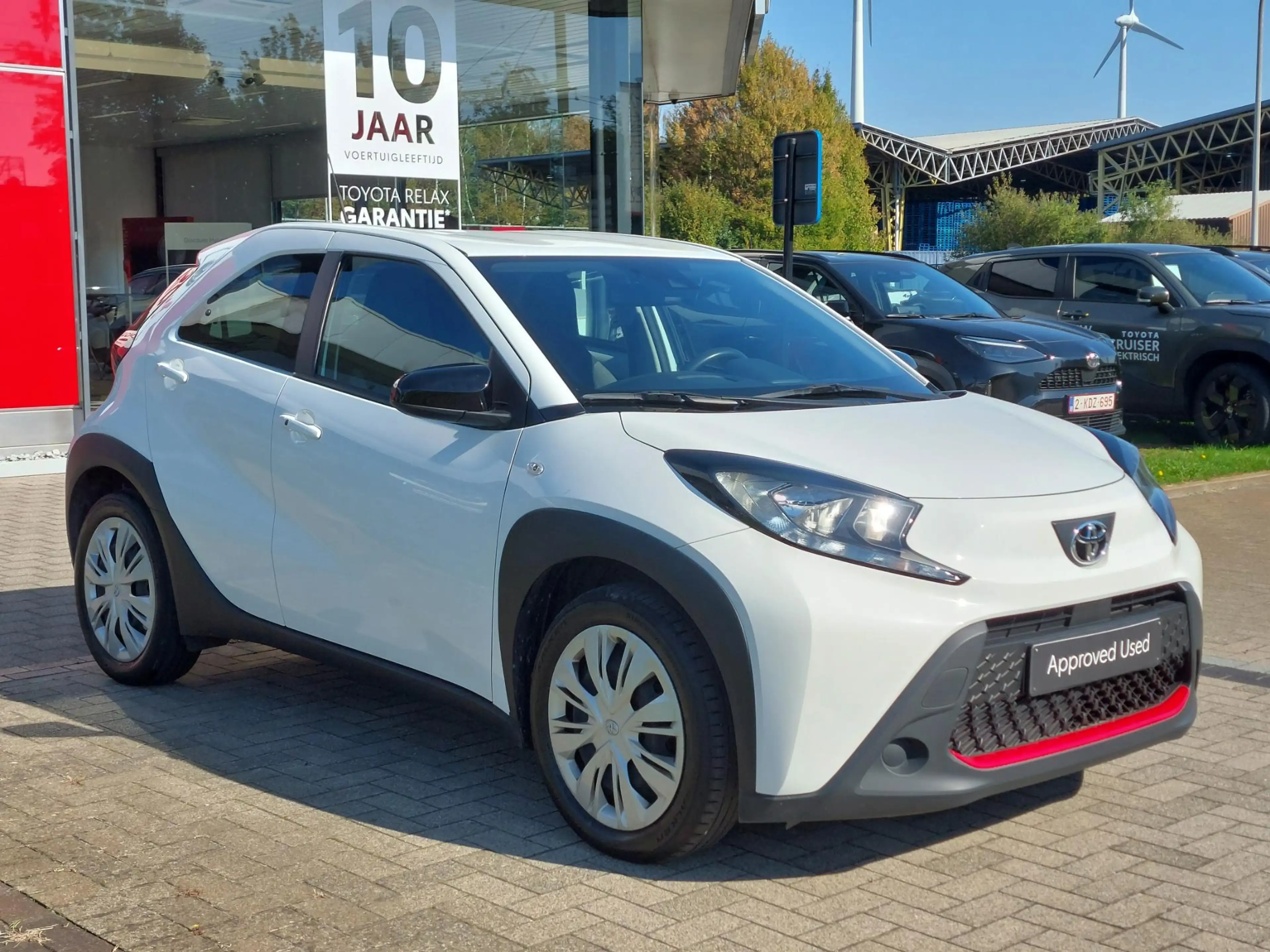 Toyota Aygo X 1.0 VVT-i Play CVT — photo 3