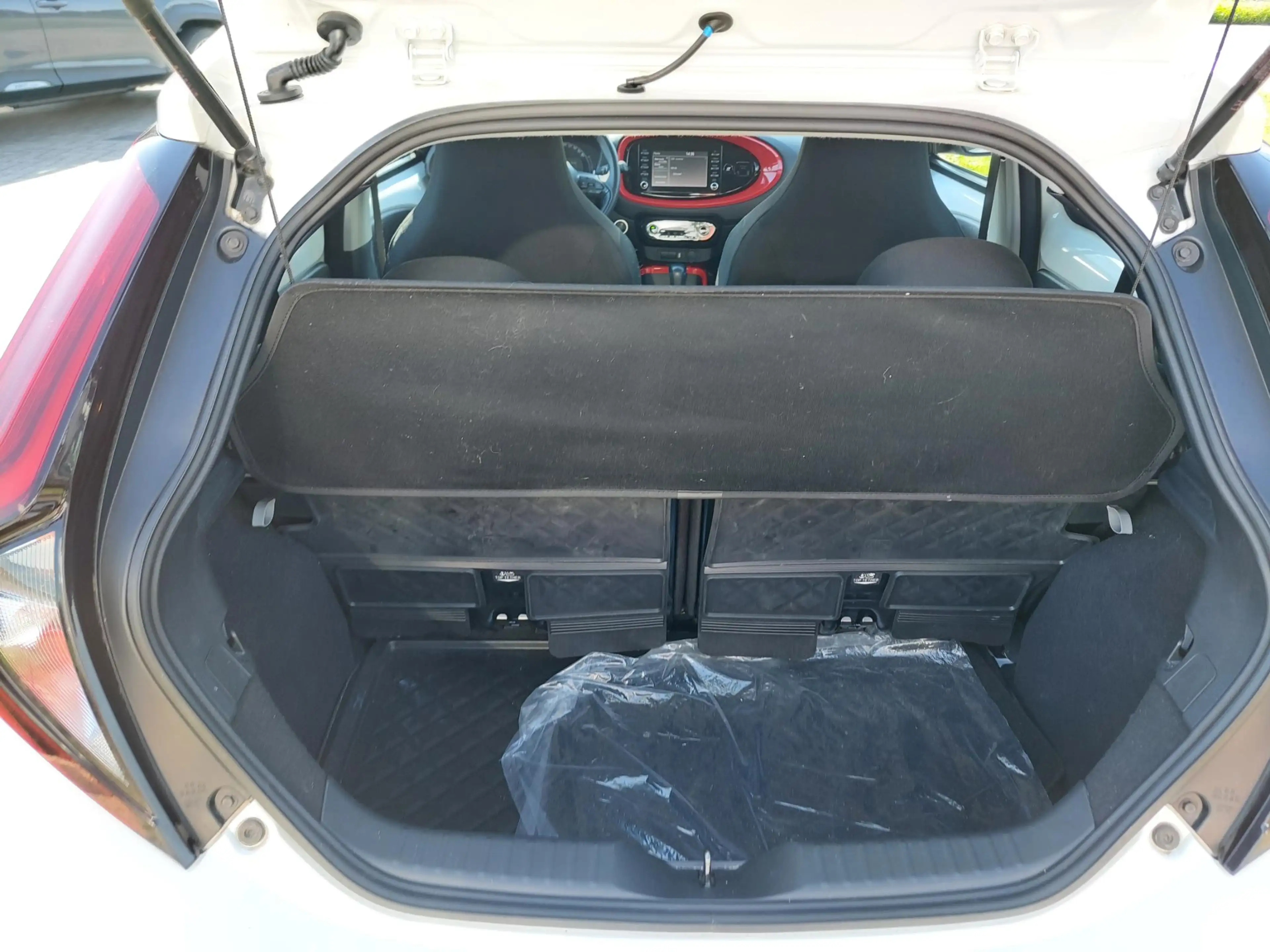 Toyota Aygo X 1.0 VVT-i Play CVT — photo 10