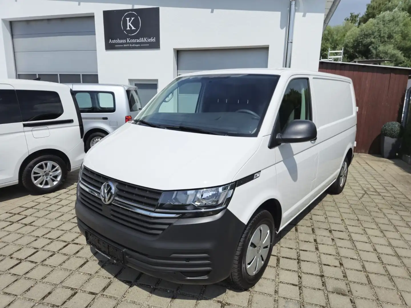 Volkswagen T6 Transporter T6.1 Transporter Kasten EcoProfi FWD Klima/PDC Weiß - 1