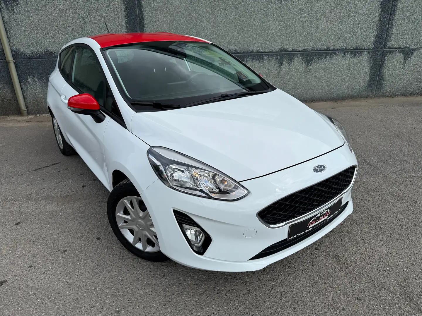 Ford Fiesta 1.1i * FAIBLE KM * 3 PORTES * CLIM * Blanc - 2