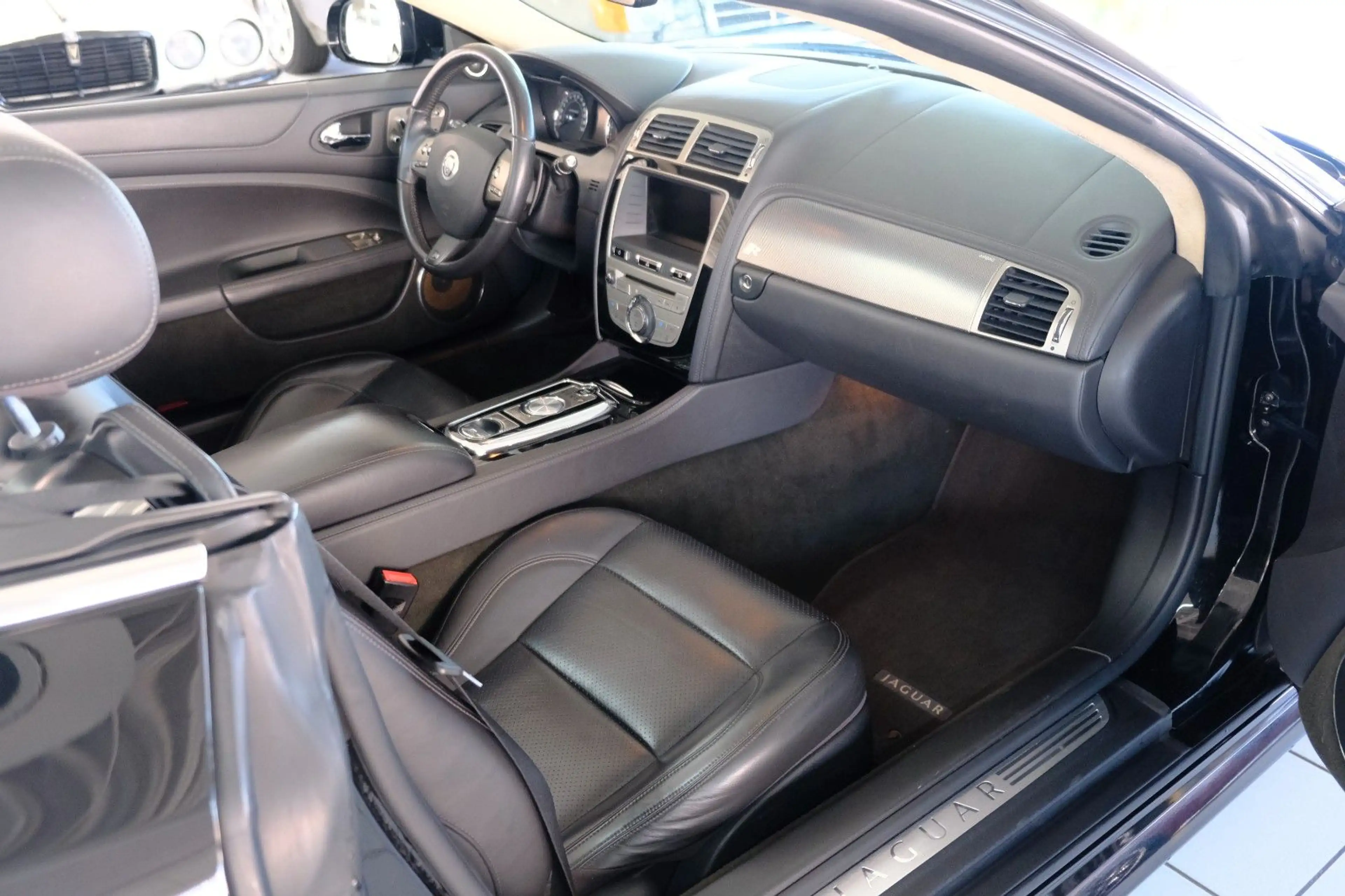 Jaguar XKR 5.0 V8 Cabriolet/Deutsch/Historie/Top — photo 14