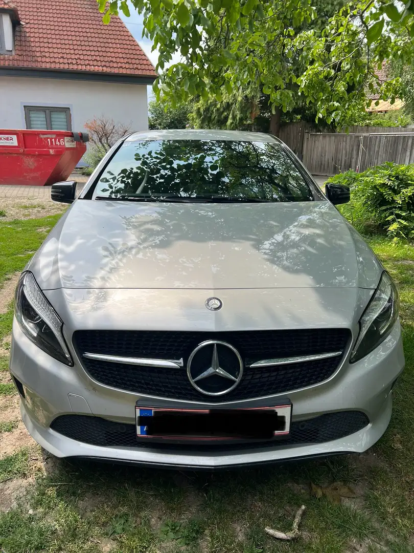 Mercedes-Benz A 180 A 180 d Silber - 1