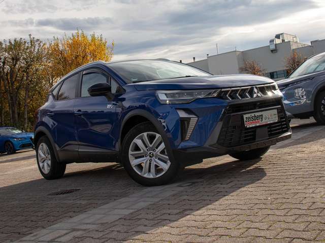 Imagine Mitsubishi ASX Plus 1.6l Hybrid AT LED*1. Hand*Apple