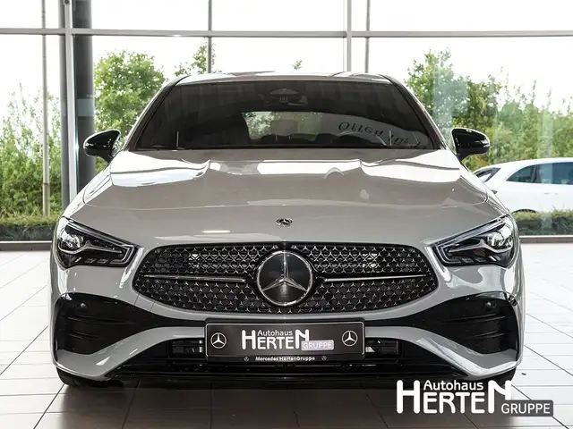 Mercedes-Benz Cla view 2