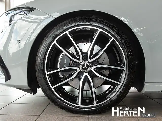 Mercedes-Benz Cla view 5