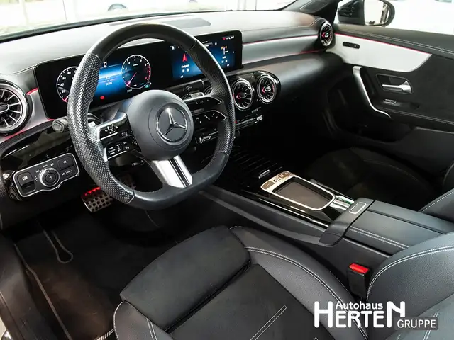 Mercedes-Benz Cla view 8