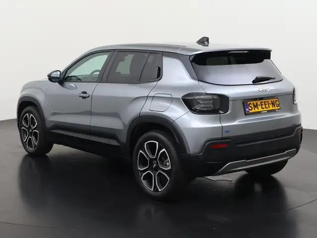 Jeep Avenger view 8