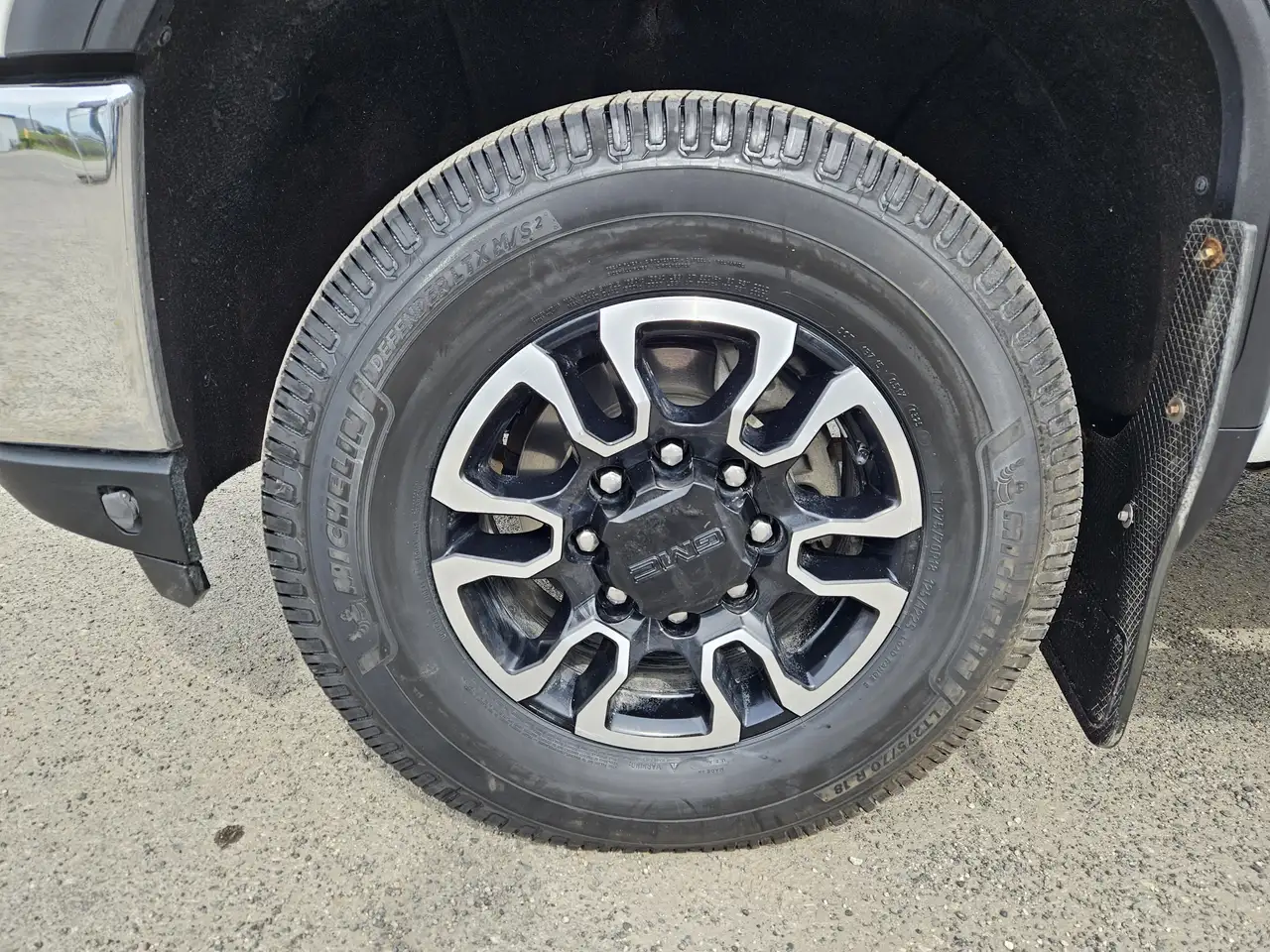 GMC Sierra 2500HD снимка GMC Sierra 2500HD