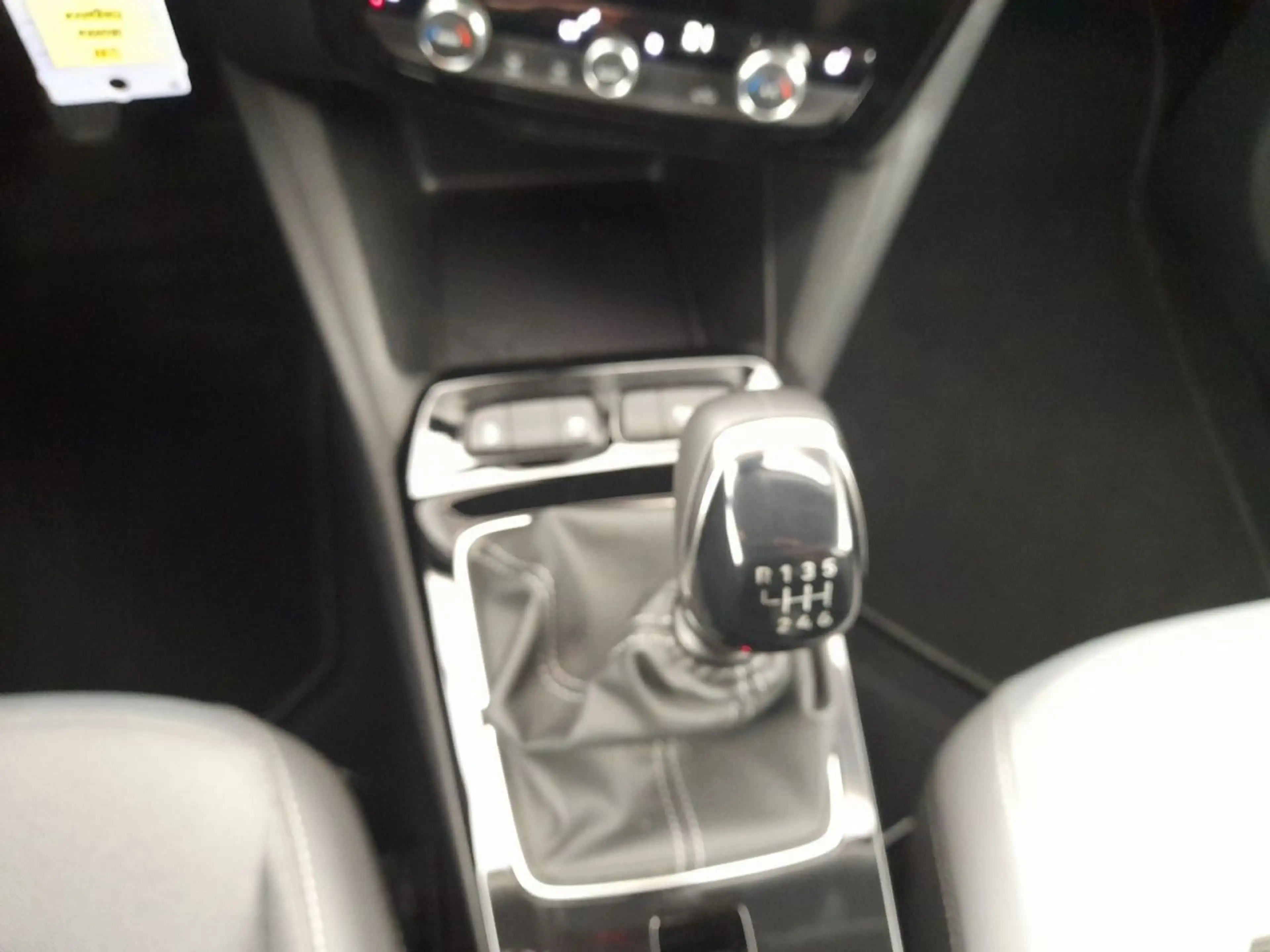 Opel Mokka Elegance — photo 13
