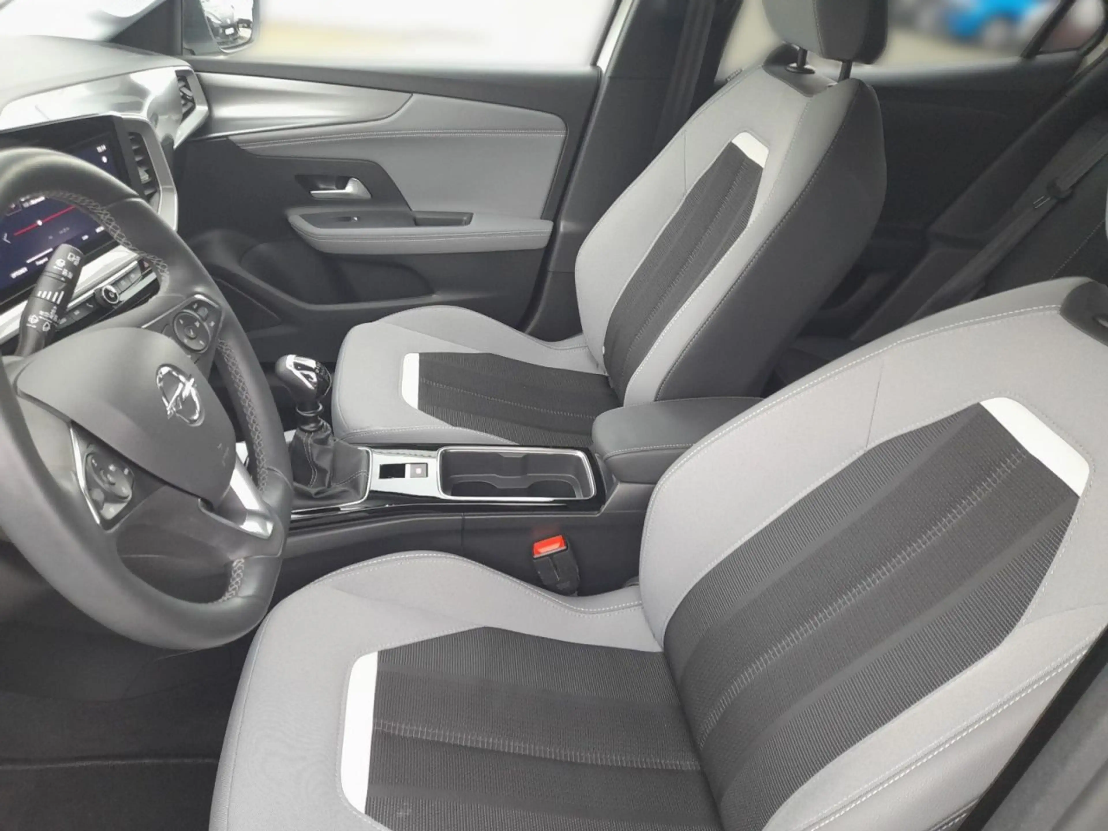 Opel Mokka Elegance — photo 9