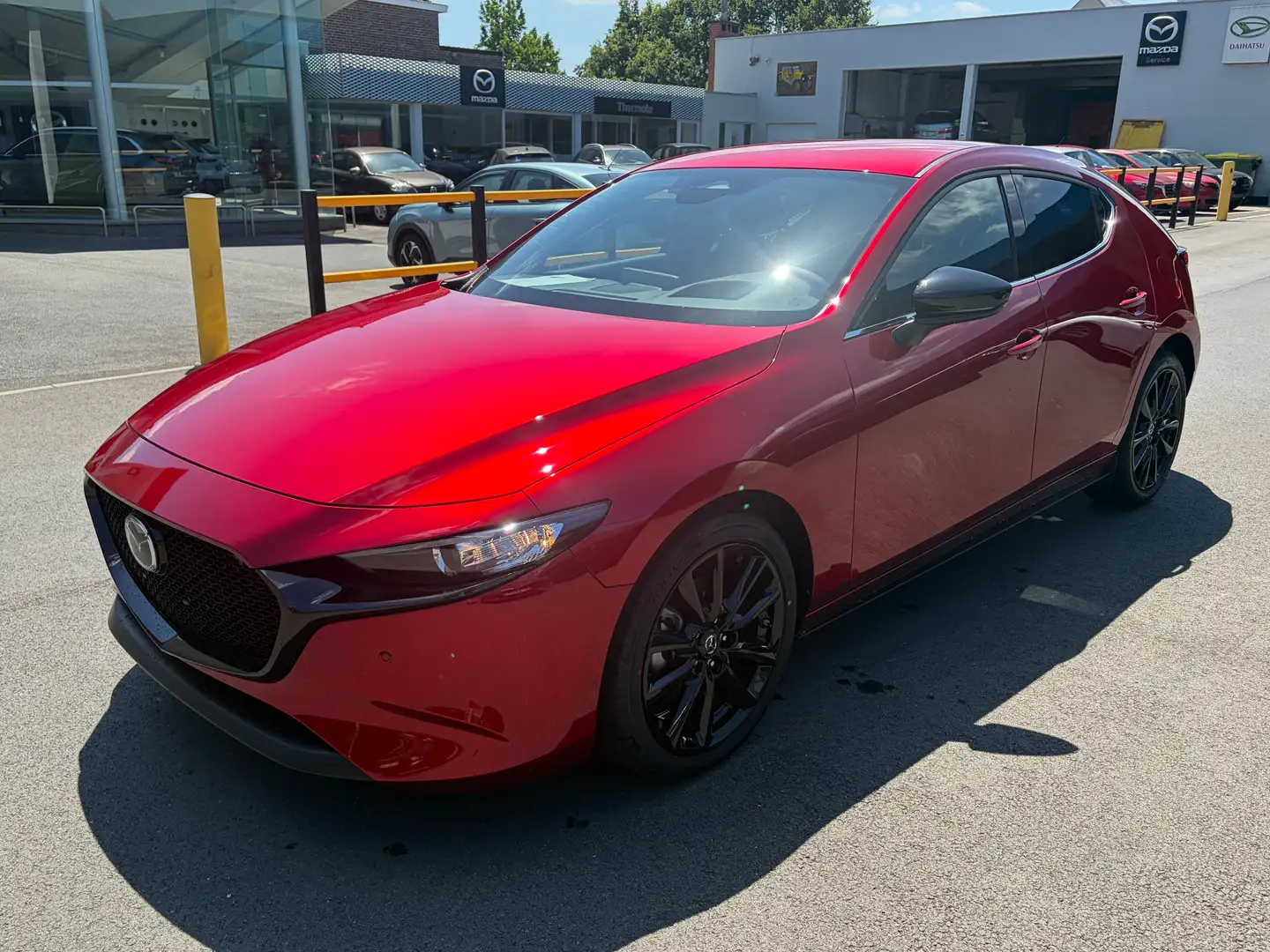 MAZDA 3