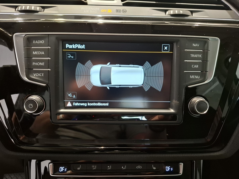 Volkswagen Touran 1.4 TSI DSG Highline LED Navi Kamera — photo 8