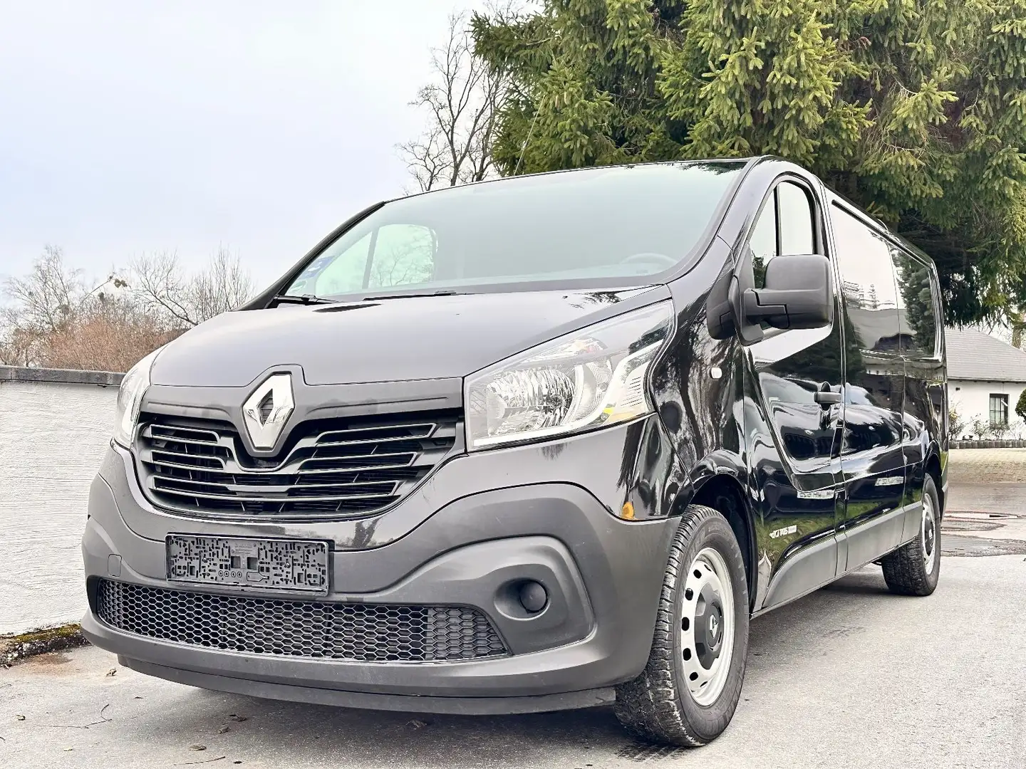 Renault Trafic Kasten L2H1 2,9t Komfort Langversion Zwart - 1