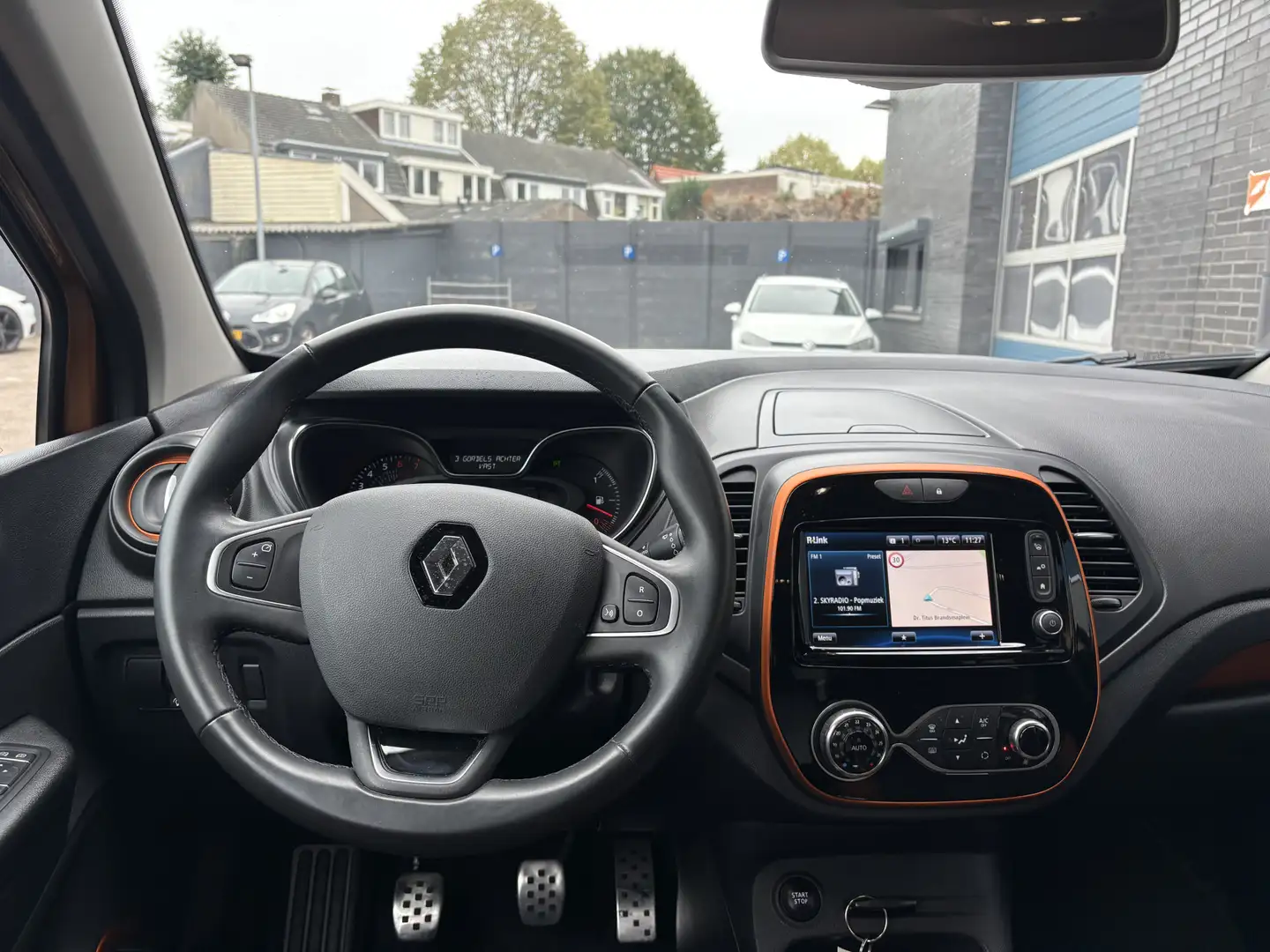 Renault Captur 0.9 TCe Intens, navi, parkeerassist, climate/cruis Arancione - 2