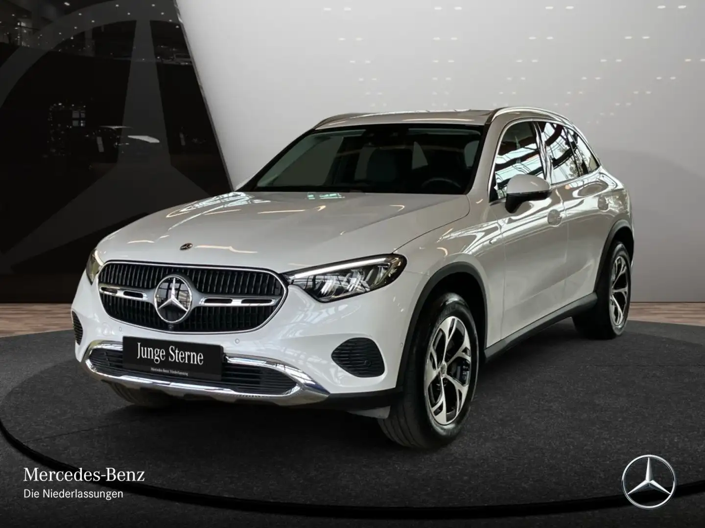 Mercedes-Benz GLC 300 e 4M AVANTG+360+AHK+LED+SITZKLIMA+KEYLESS Weiß - 2