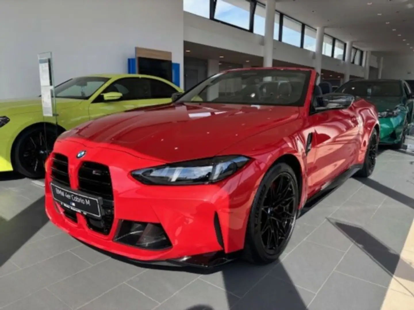 BMW M4 Competition Cabrio mit M xD Rot - 2